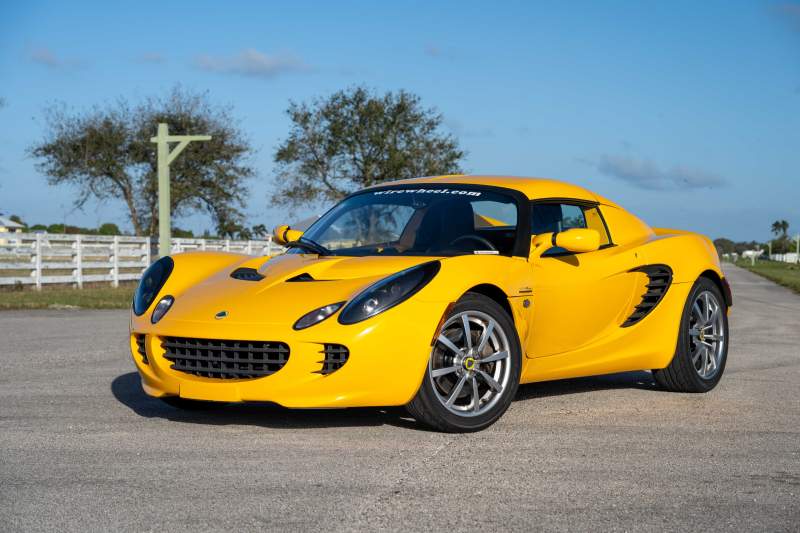 2005 Lotus Elise Saffron Yellow SC (1)